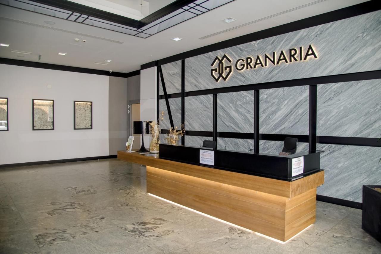 Maya's Flats & 33 - Granaria